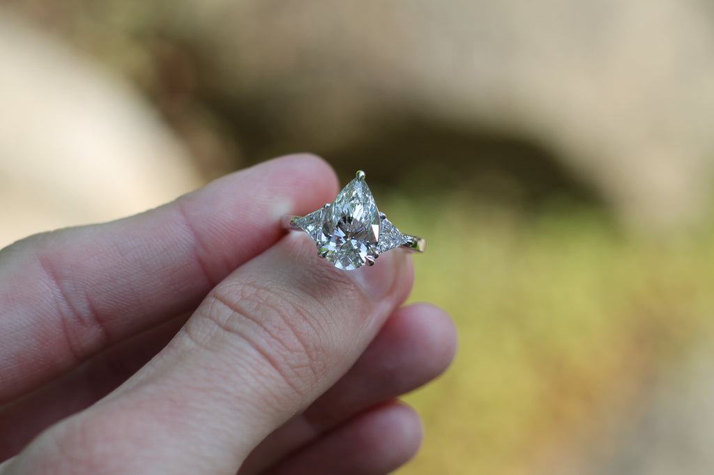 2 Carat Pear Cut Center Diamond With Trilliant Cut Diamond Sides | 14k White Gold | Engagement Ring