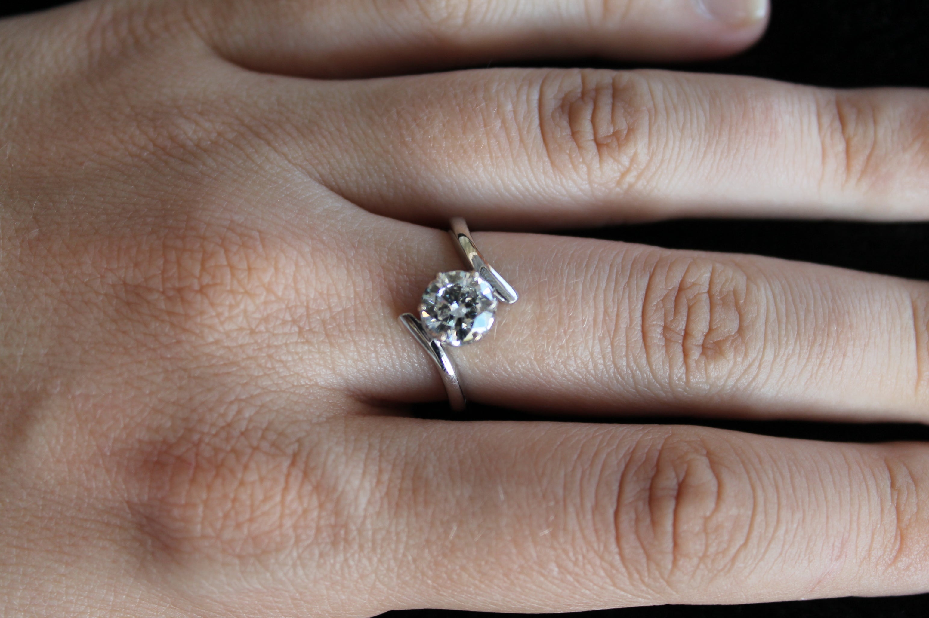 1 Carat Round Cut Solitaire Diamond Ring With Bent Sides | 14k White Gold | Engagement Ring