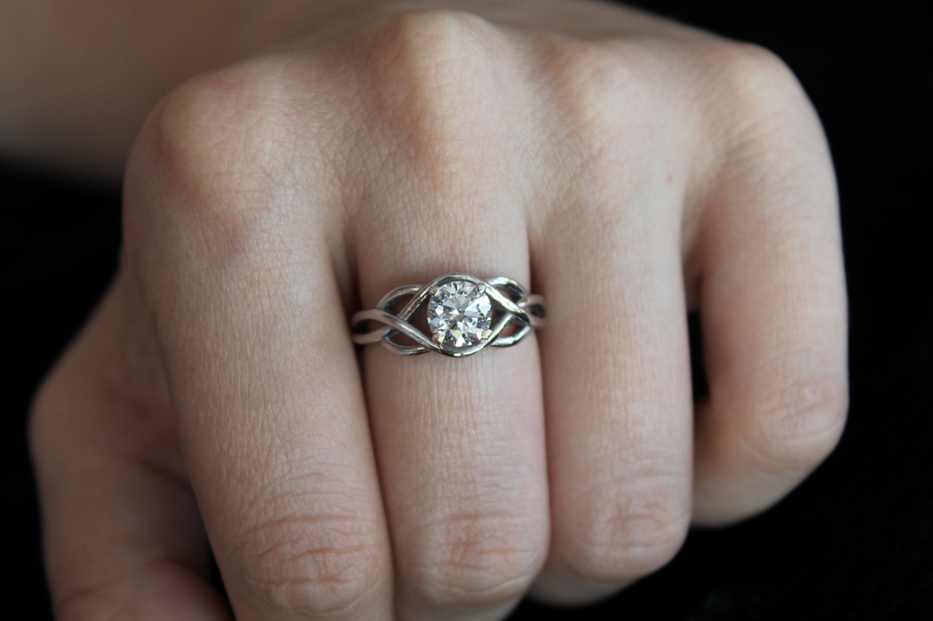 1 Carat Round Cut Solitaire Diamond Ring With Triple Twist Sides | 14k White Gold | Engagement Ring