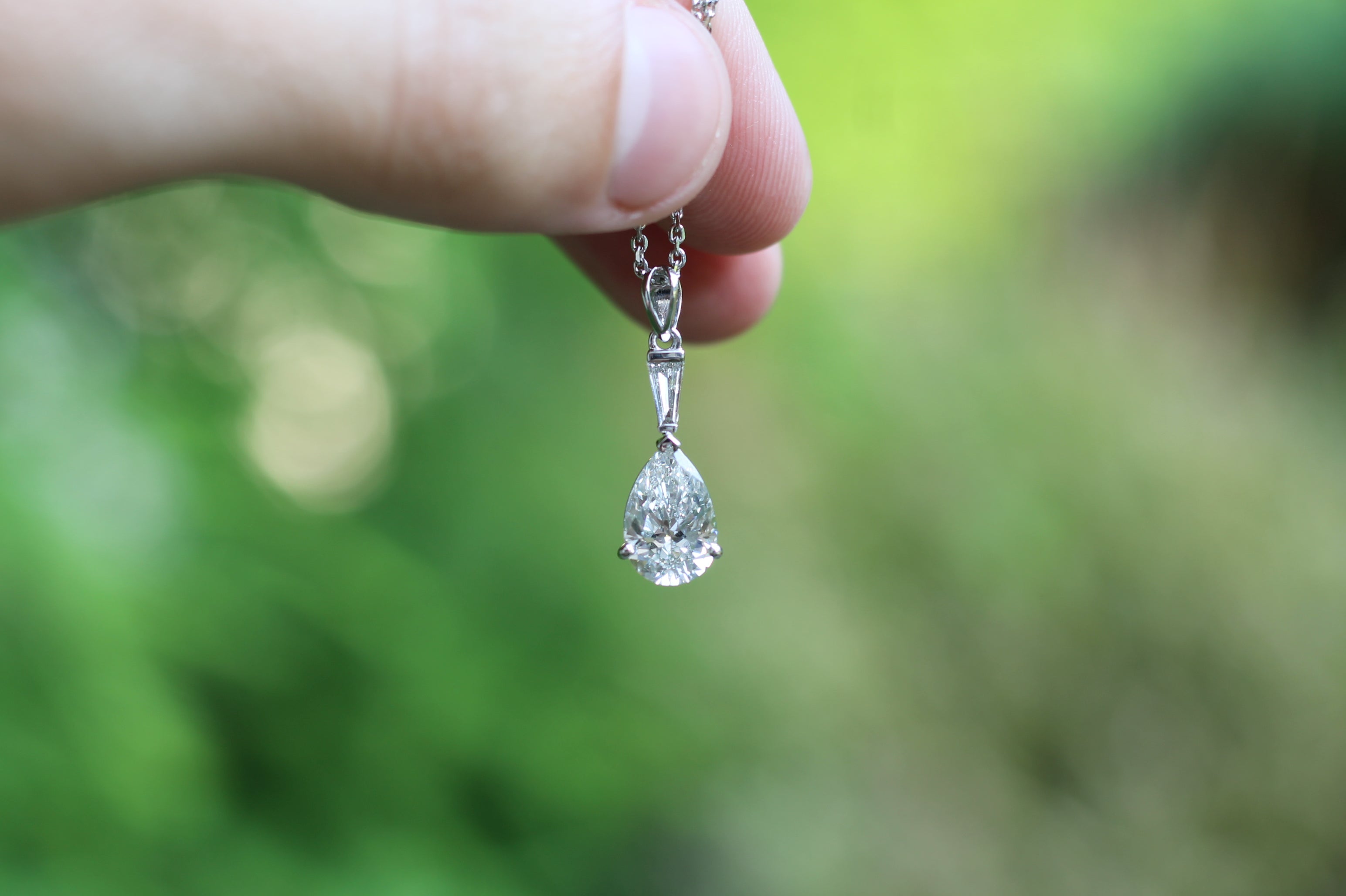 1 Carat Pear Cut Diamond Drop Necklace | 14k White Gold