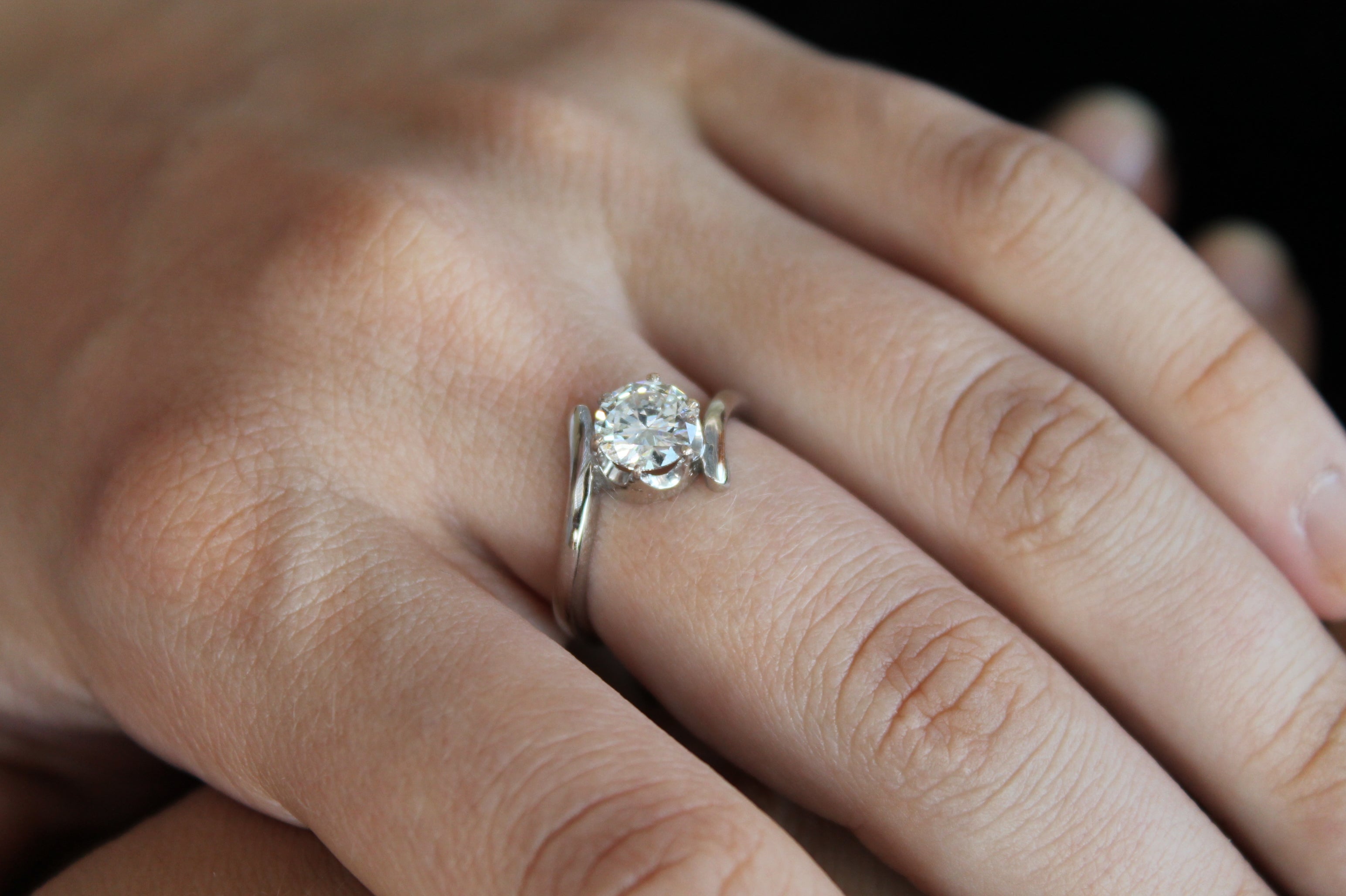 1 Carat Round Cut Solitaire Diamond Ring With Bent Sides | 14k White Gold | Engagement Ring