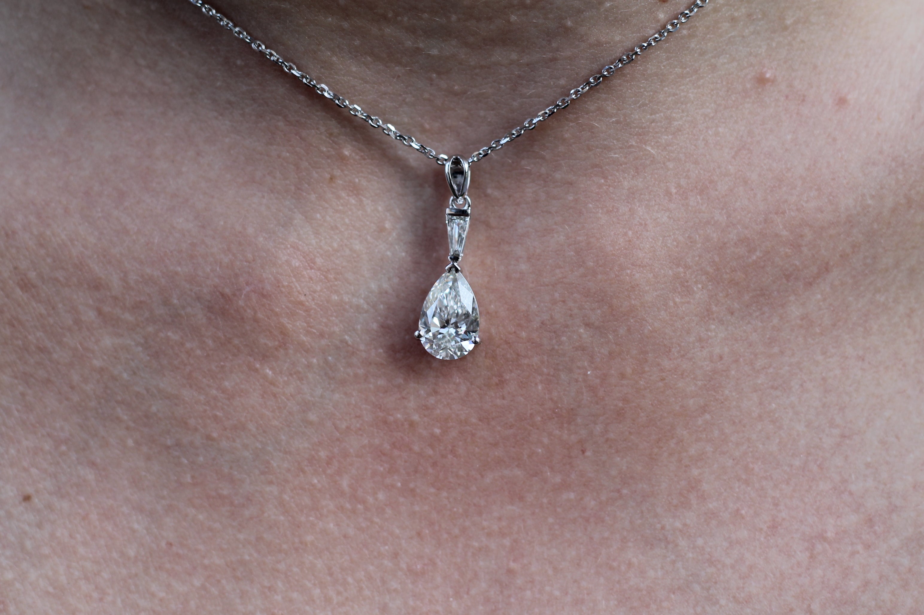 1 Carat Pear Cut Diamond Drop Necklace | 14k White Gold