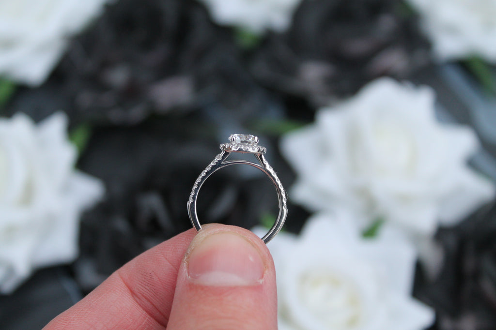 1 Carat Round Cut Diamond Center Halo Ring | 14k White Gold | Engagement Ring