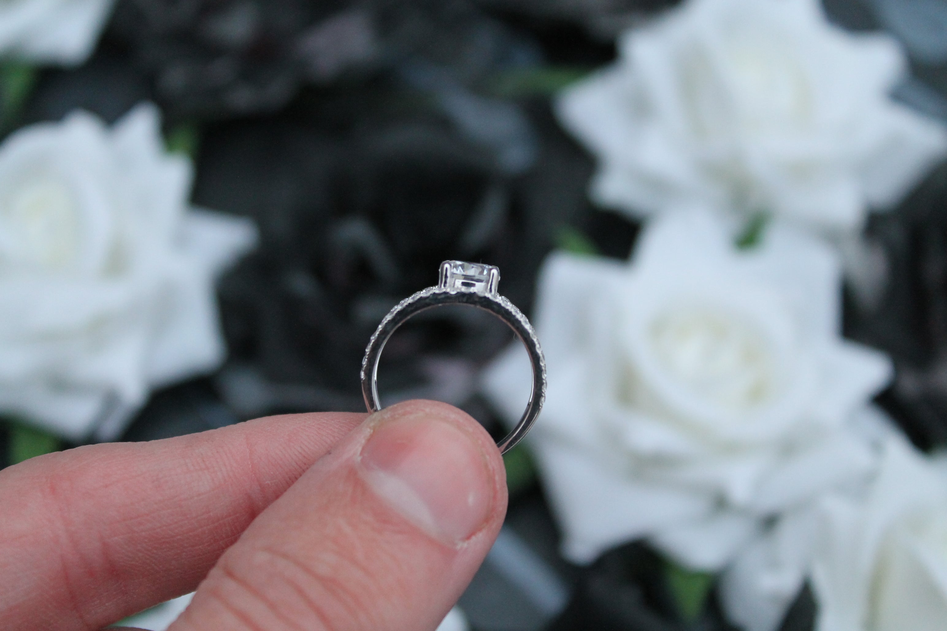 1 Carat Round Cut Diamond Ring With Split Sides | 14k White Gold | Engagement Ring