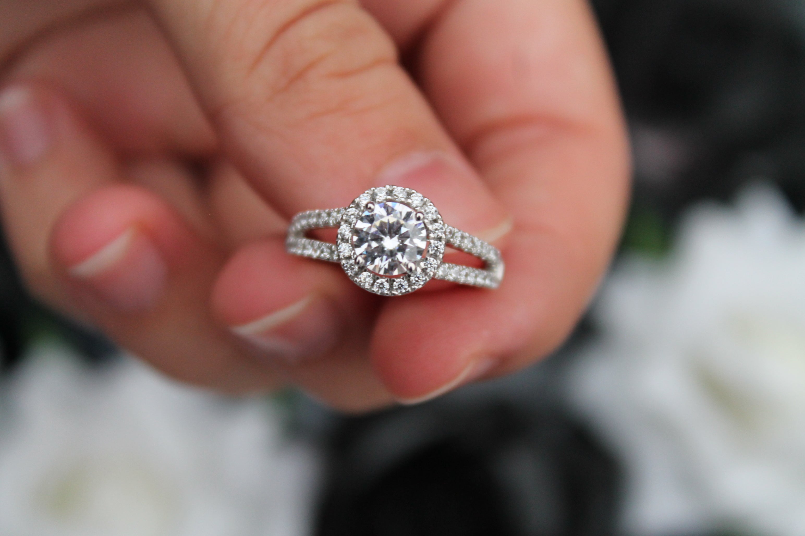 1 Carat Round Cut Diamond Center Halo Ring | 14k White Gold | Engagement Ring