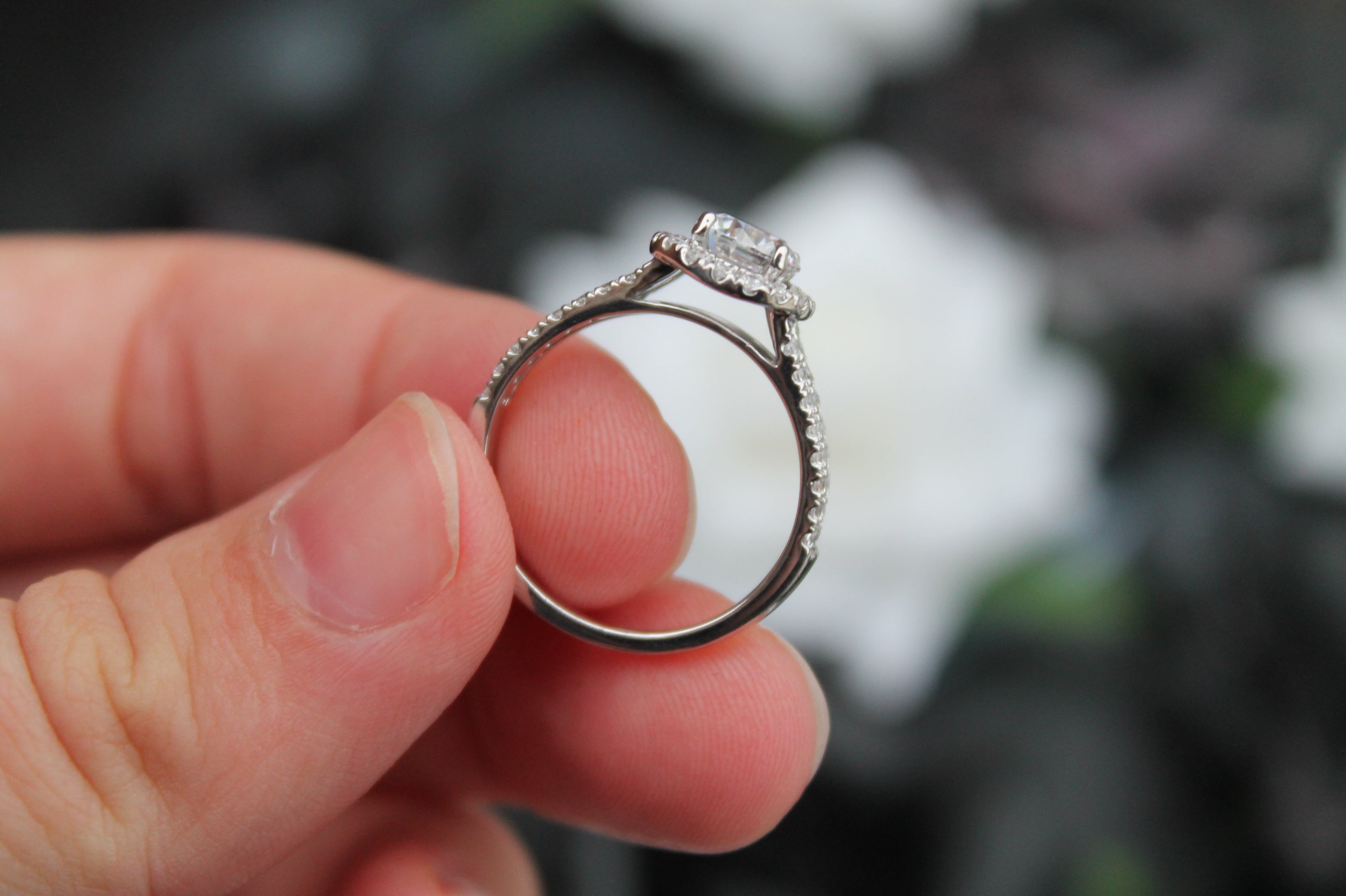 1 Carat Round Cut Diamond Center Halo Ring | 14k White Gold | Engagement Ring