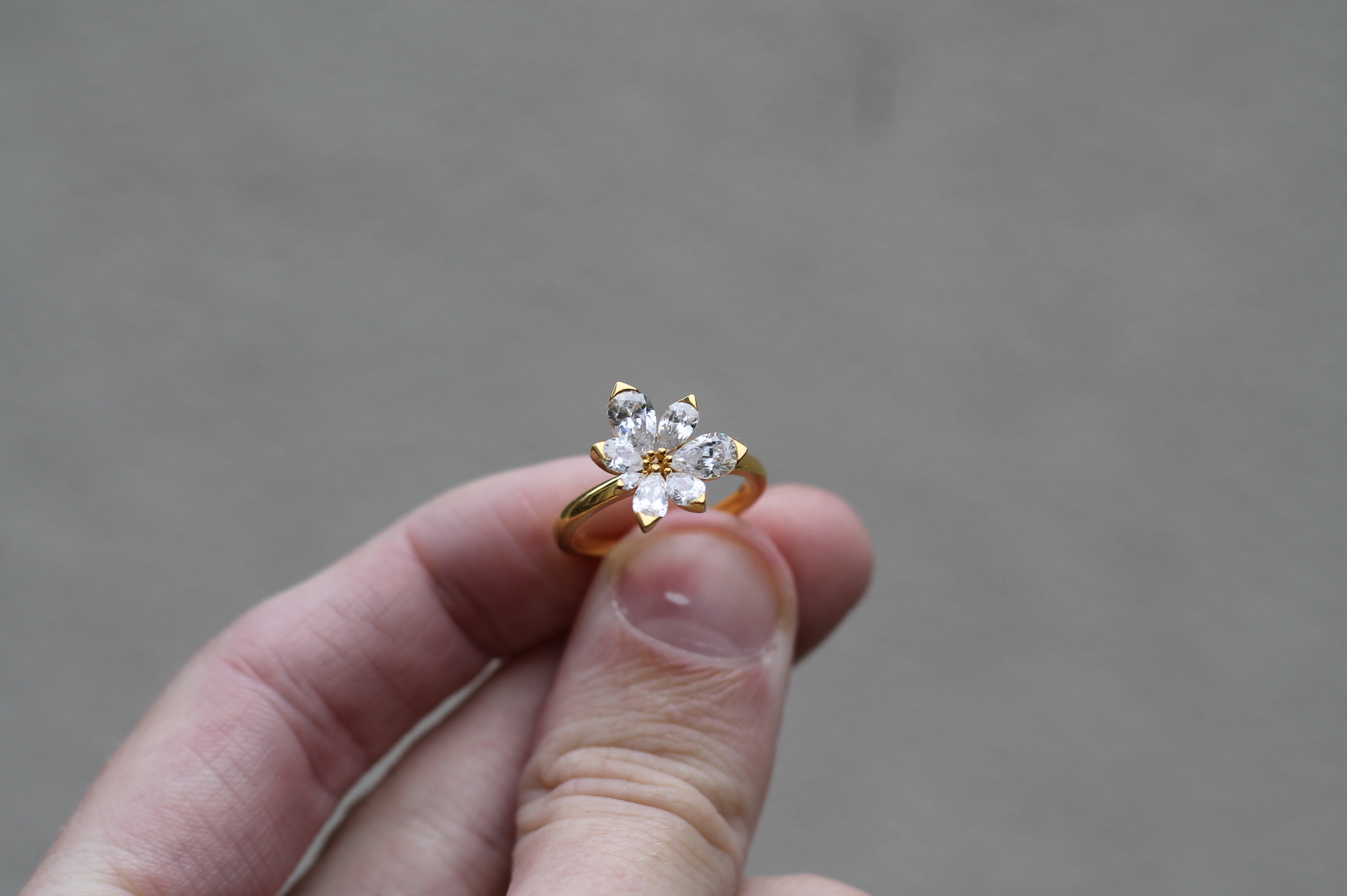 2.1 Carat Diamond Flower Ring | 14k Yellow Gold | Engagement Ring