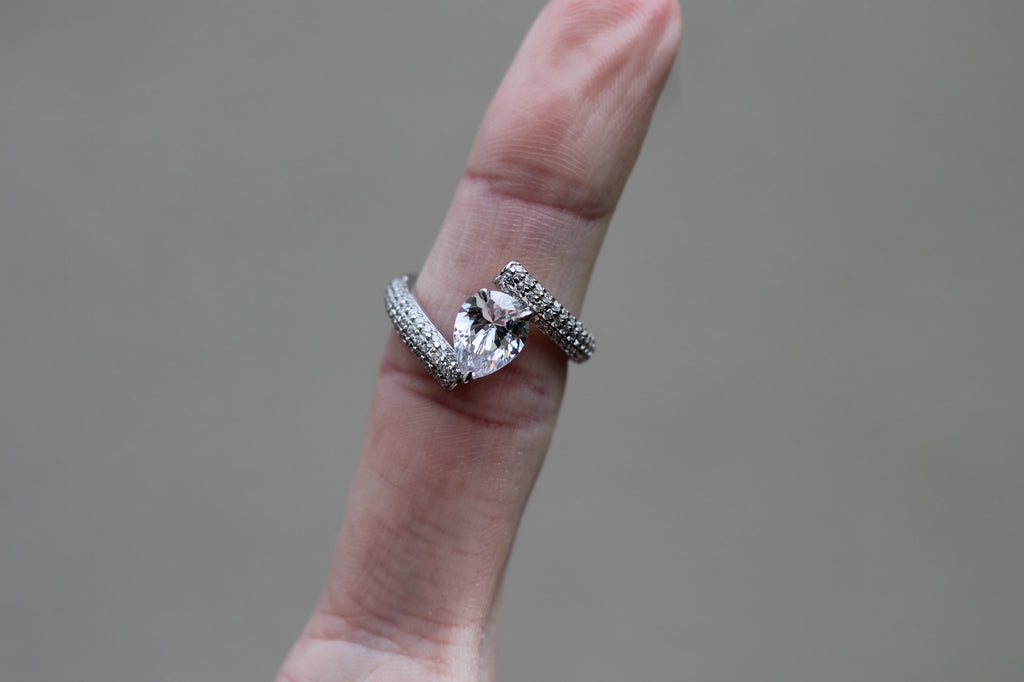 1 Carat Pear Cut Diamond Center Symmetric "Ghost" Hold Ring | 14k White Gold | Engagement Ring