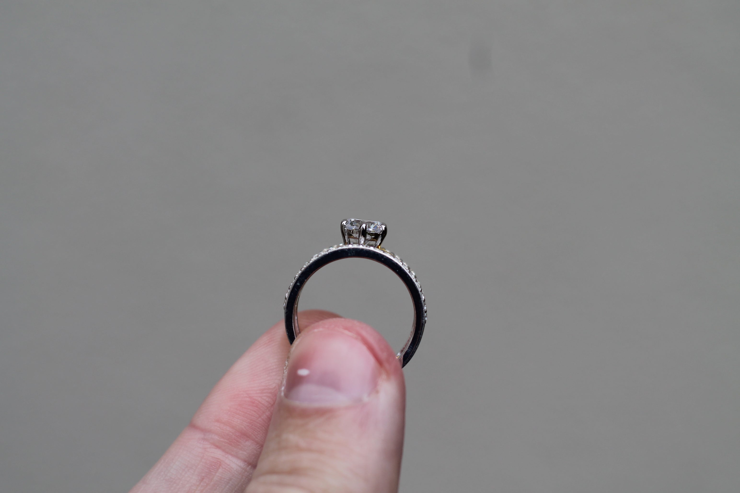 1 Carat Round Cut Center Diamond Two Color "Mesh" Ring | 14k White & Yellow Gold | Statement Engagement Ring