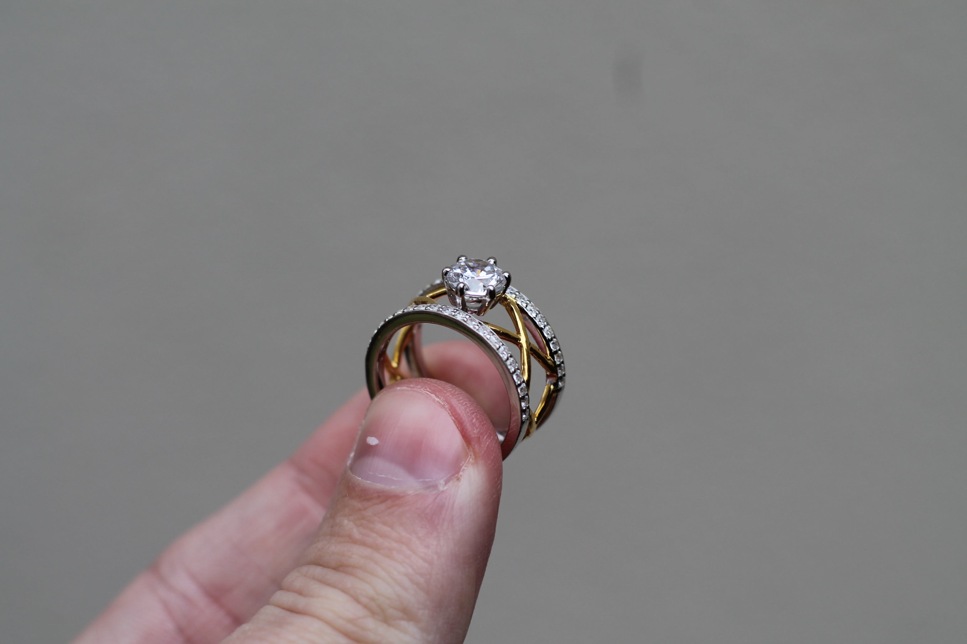 1 Carat Round Cut Center Diamond Two Color "Mesh" Ring | 14k White & Yellow Gold | Statement Engagement Ring