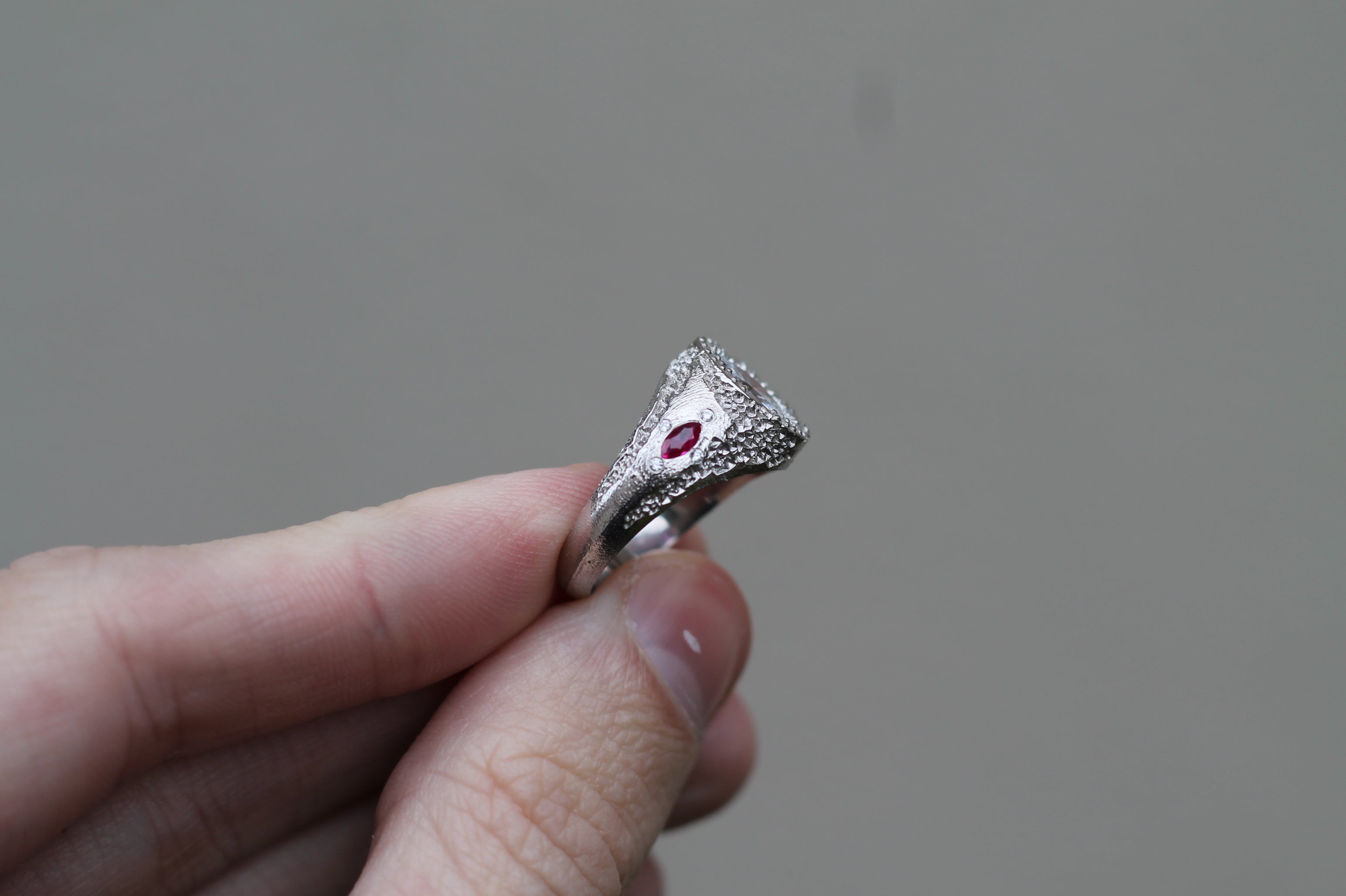 1 Carat Oval Cut Diamond Eroded Ring | 14k White Gold | Signet Ring