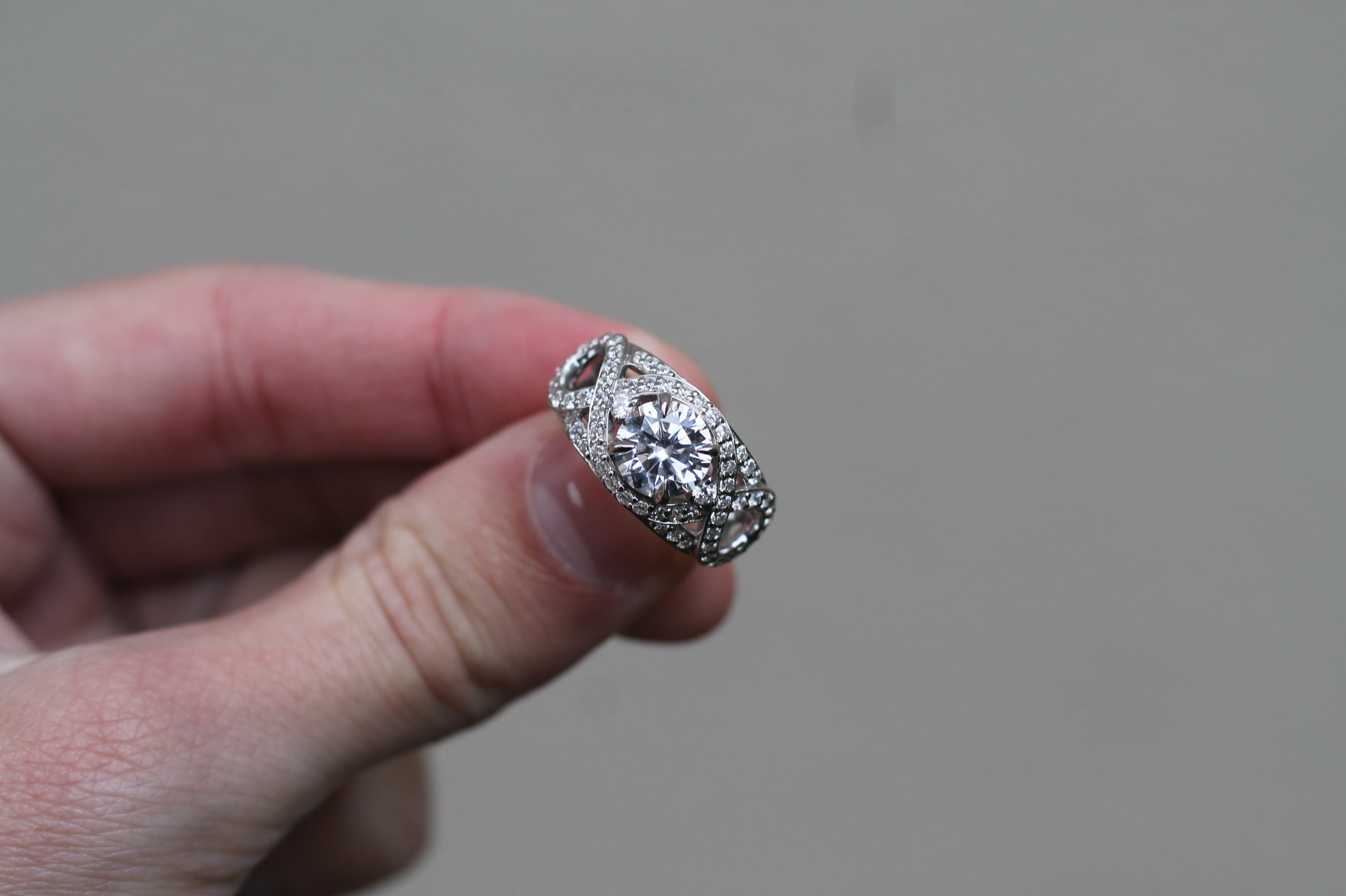 1 Carat Round Cut Diamond Intertwined Ring | 14k White Gold | Engagement Ring