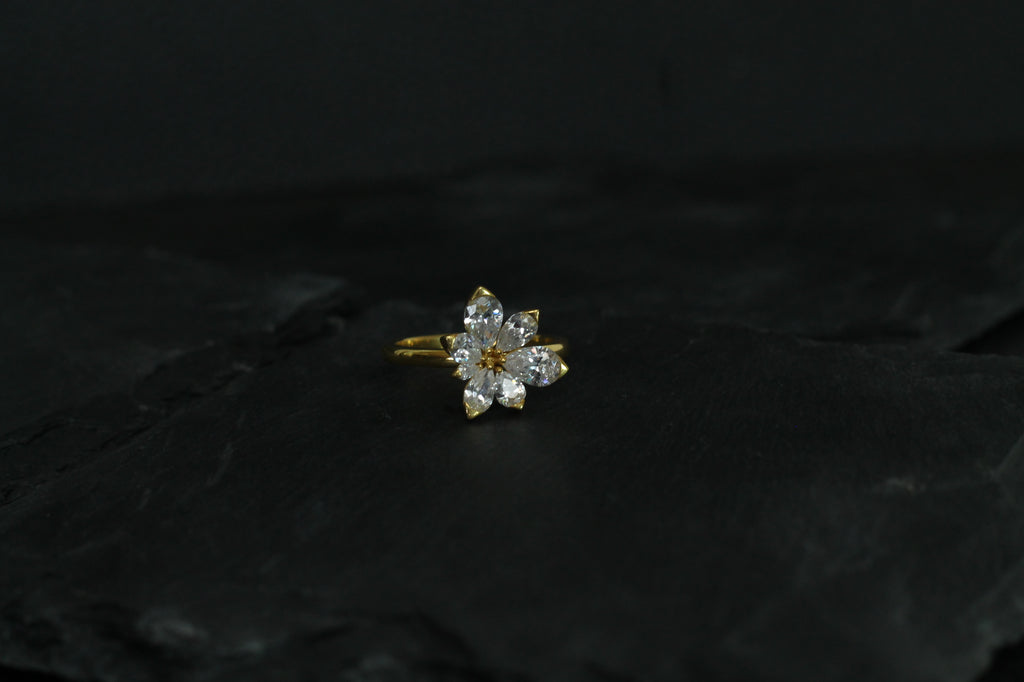 2.1 Carat Diamond Flower Ring | 14k Yellow Gold | Engagement Ring
