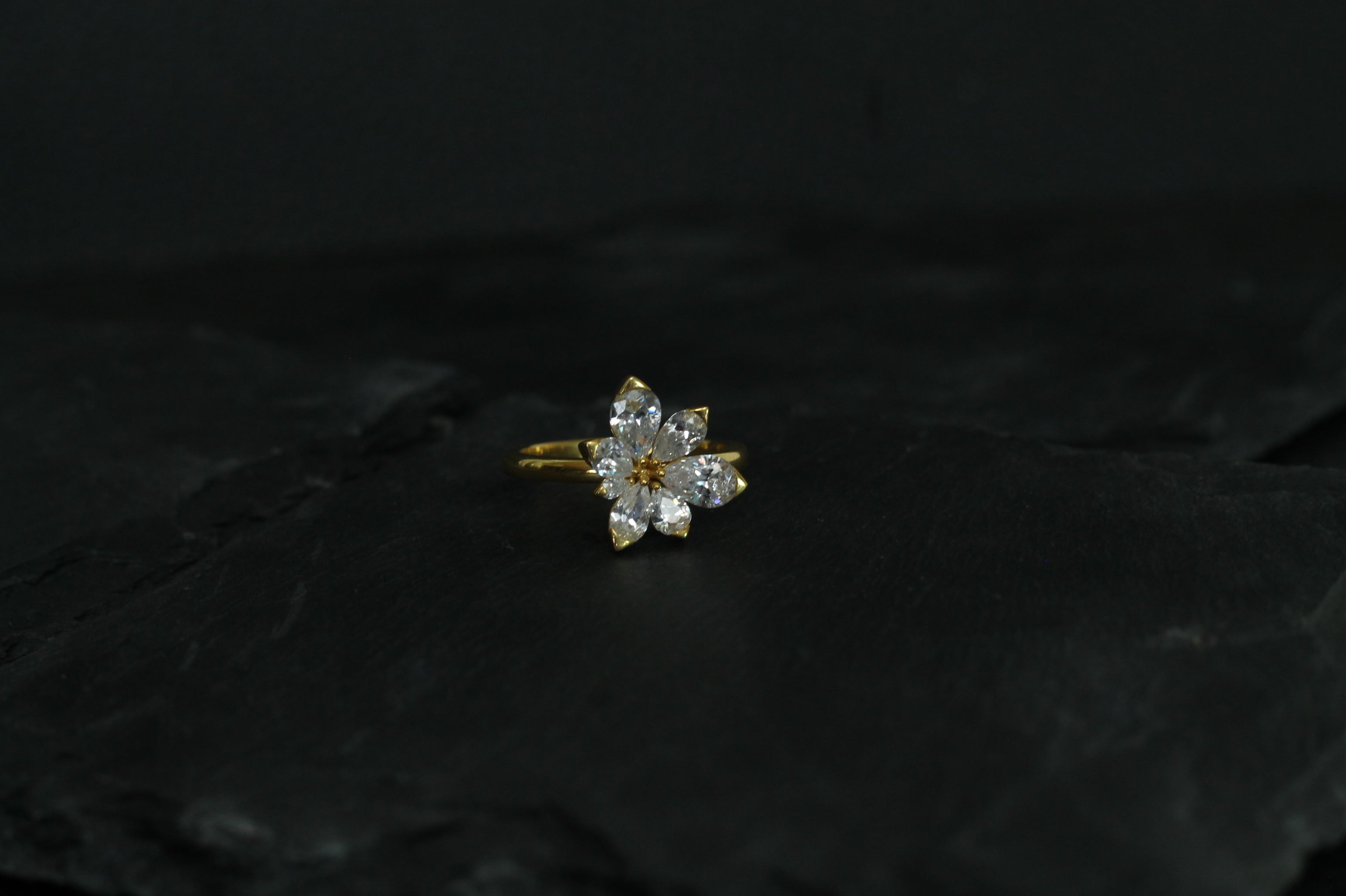 2.1 Carat Diamond Flower Ring | 14k Yellow Gold | Engagement Ring