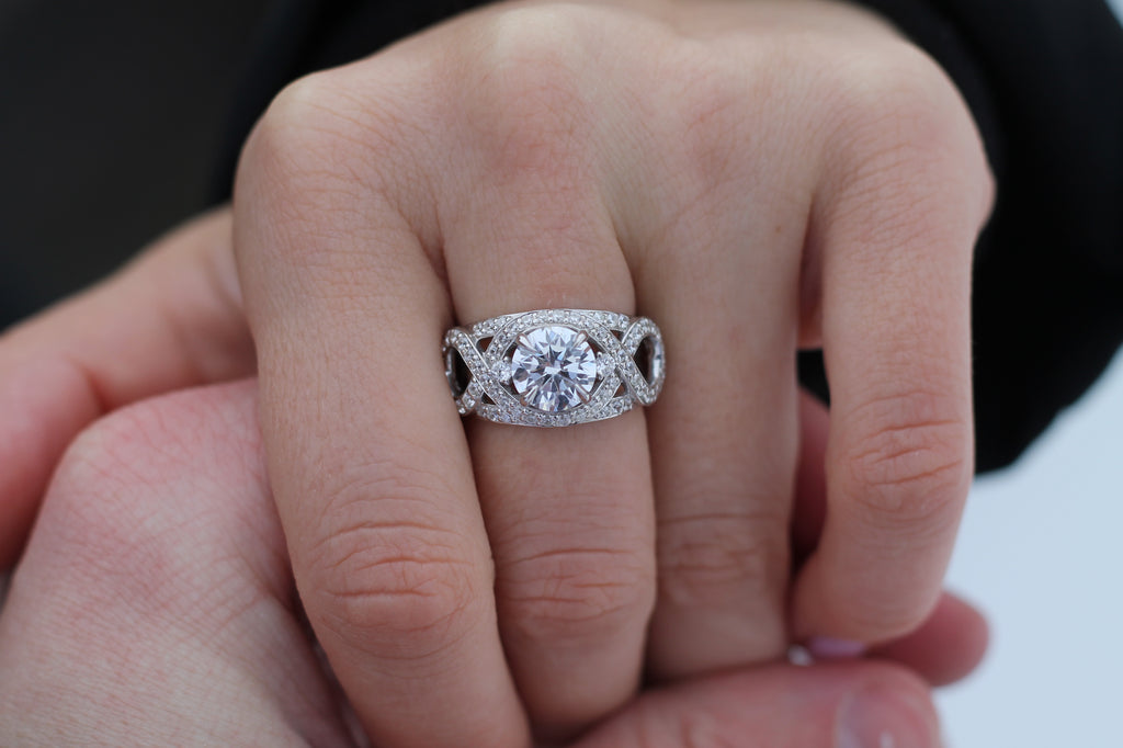 1 Carat Round Cut Diamond Intertwined Ring | 14k White Gold | Engagement Ring