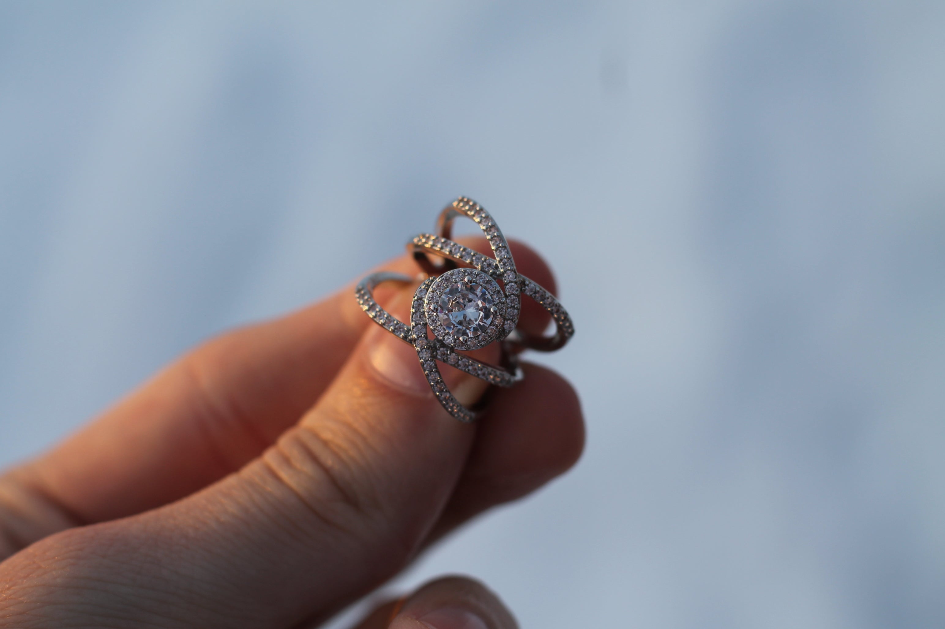 1 Carat Round Cut Center Diamond "Strings" Ring | 14k White Gold | Statement Ring