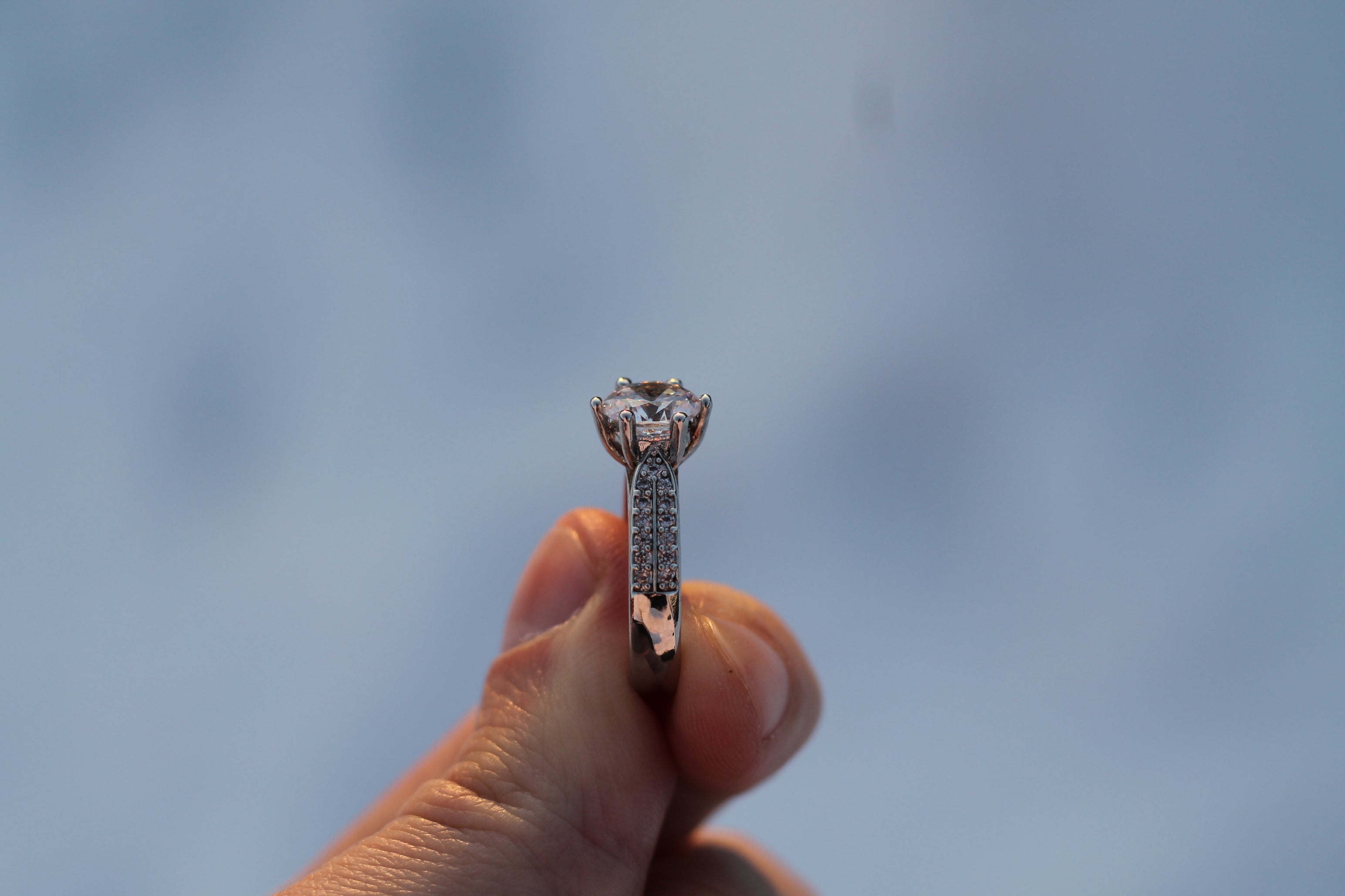 1 Carat Round Cut Solitaire Diamond Ring With Double Line Shoulders | 14k White Gold | Engagement Ring