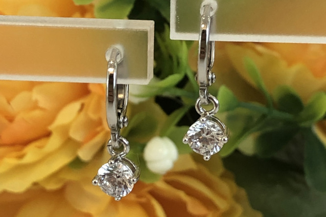Small Round Cut Dangling Diamond Earrings