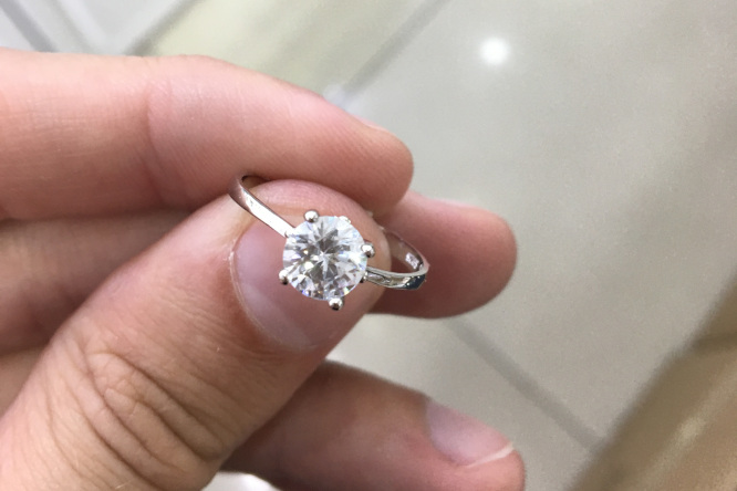 1 Carat Thin Solitaire Diamond Ring
