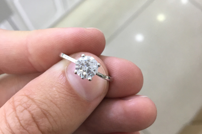 1 Carat Thin Solitaire Diamond Ring